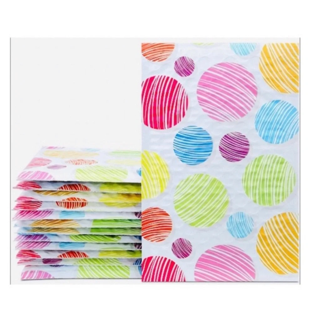 40pcs Set ~ Includes 20 Assorted Bubble Poly Mailers & 20 “Thank You” Stickers 🆕